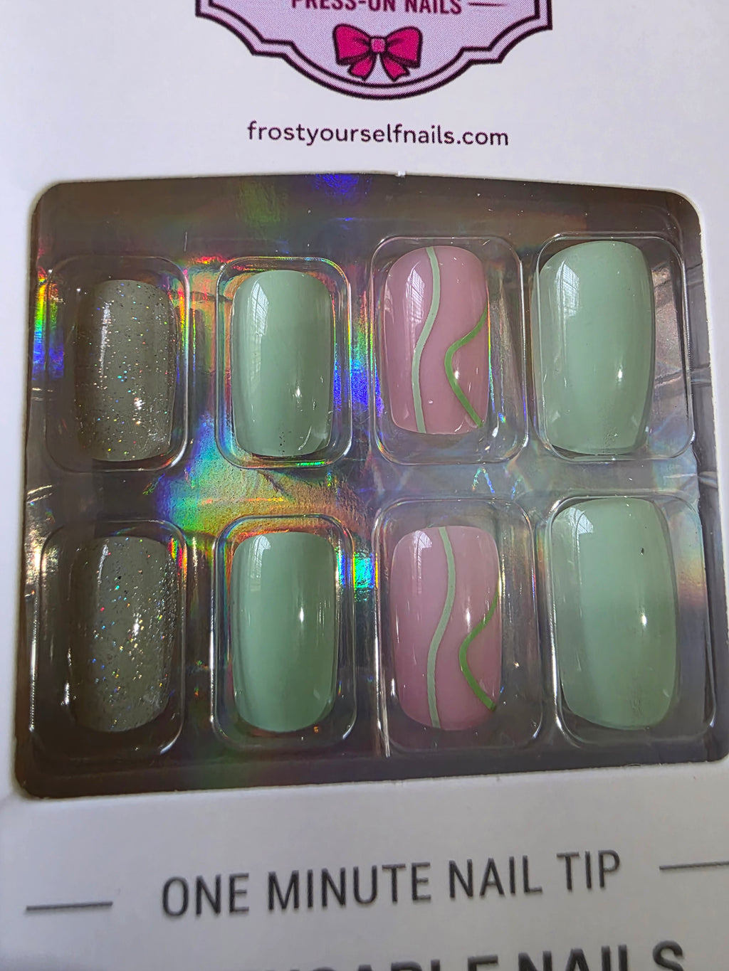 Mint lines (medium)
