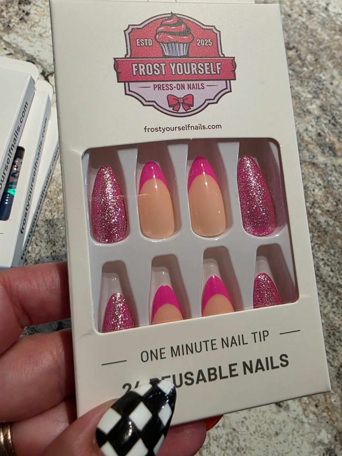 Barbie pink (medium)