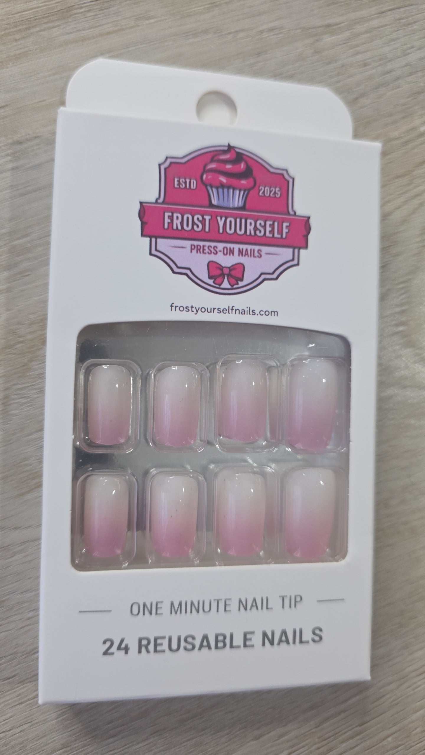 Pink ombre (short/medium)