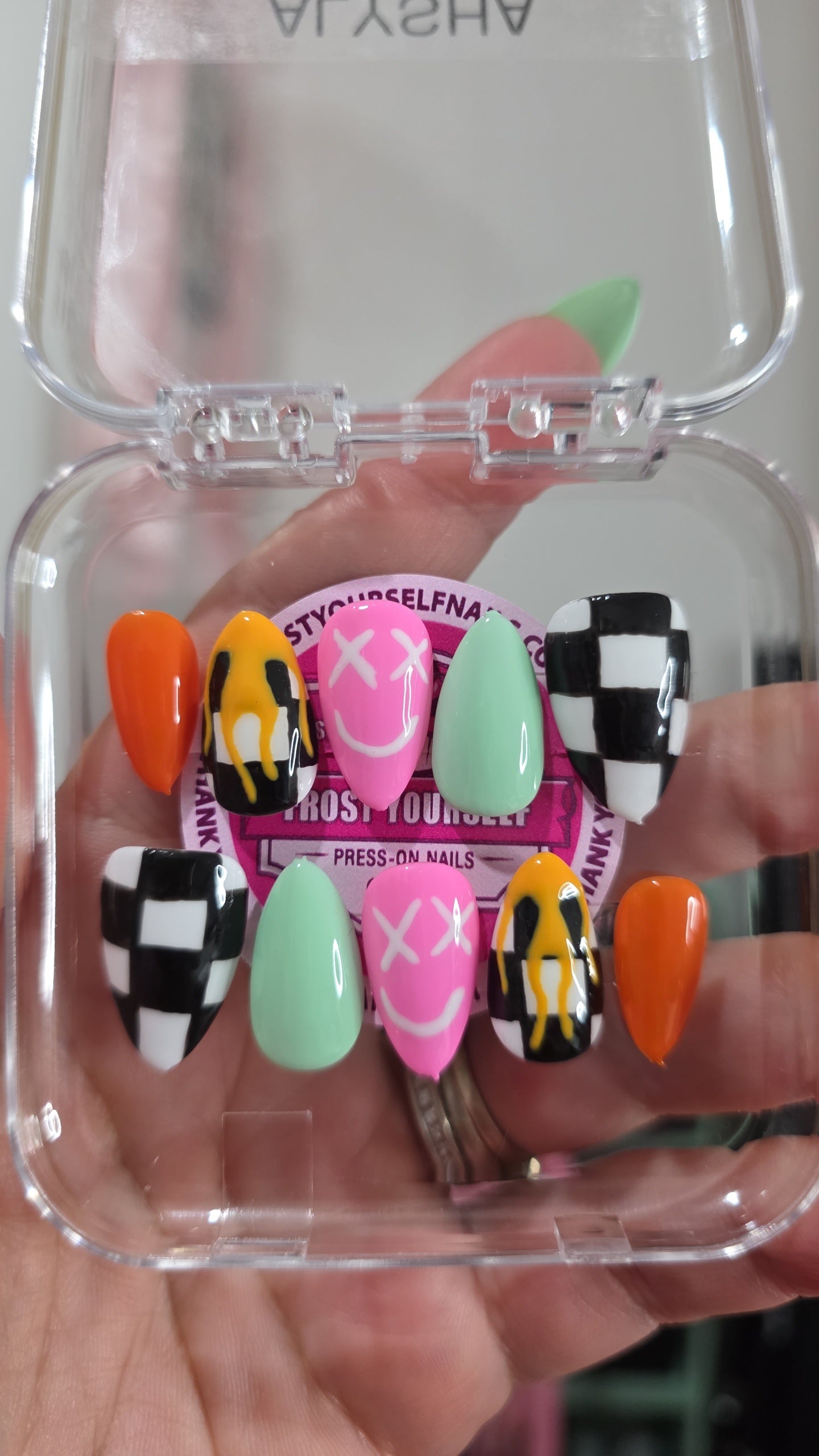 Hand Painted Press-on Nails (size SMALL)