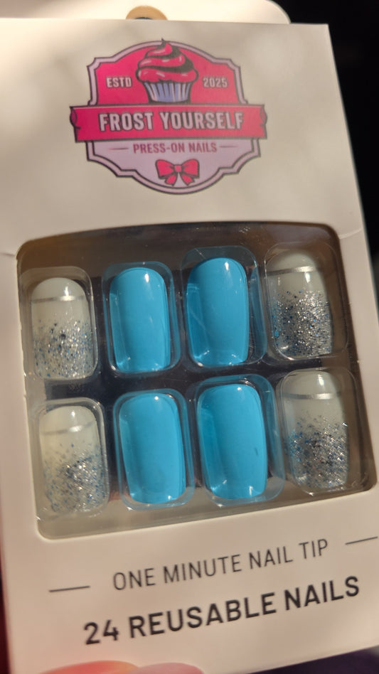 Baby blue 💙 (medium)